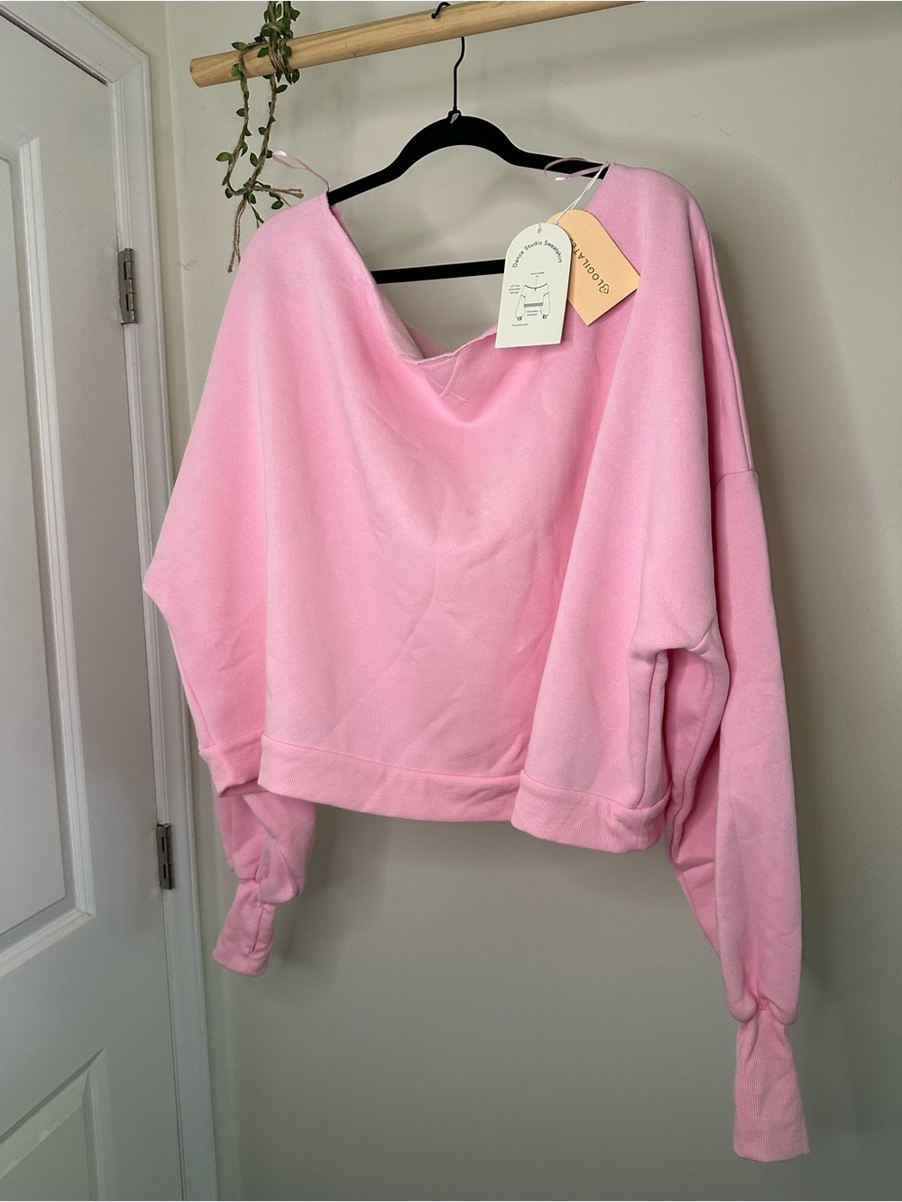 Wm 2X | Blogilates Light Pink Dance Studio Off The Shoulder Sweatshirt Oversized